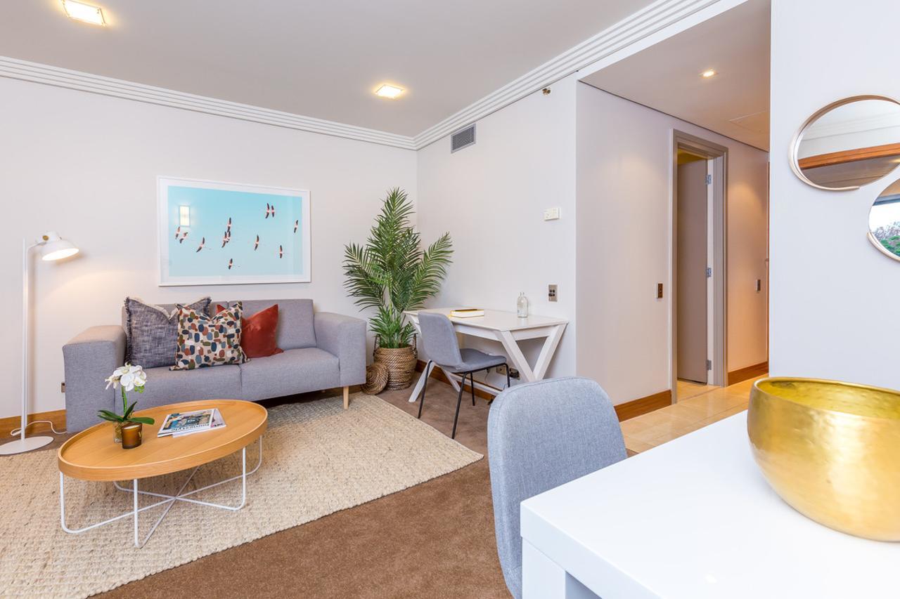 Stylish Central City Apartment With Pool And Gym Auckland Exterior foto